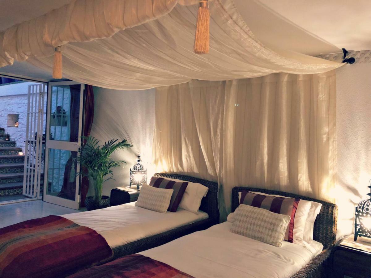 Villa Breeze Boutique Guest Rooms, Marbella Sitio de Calahonda Екстер'єр фото